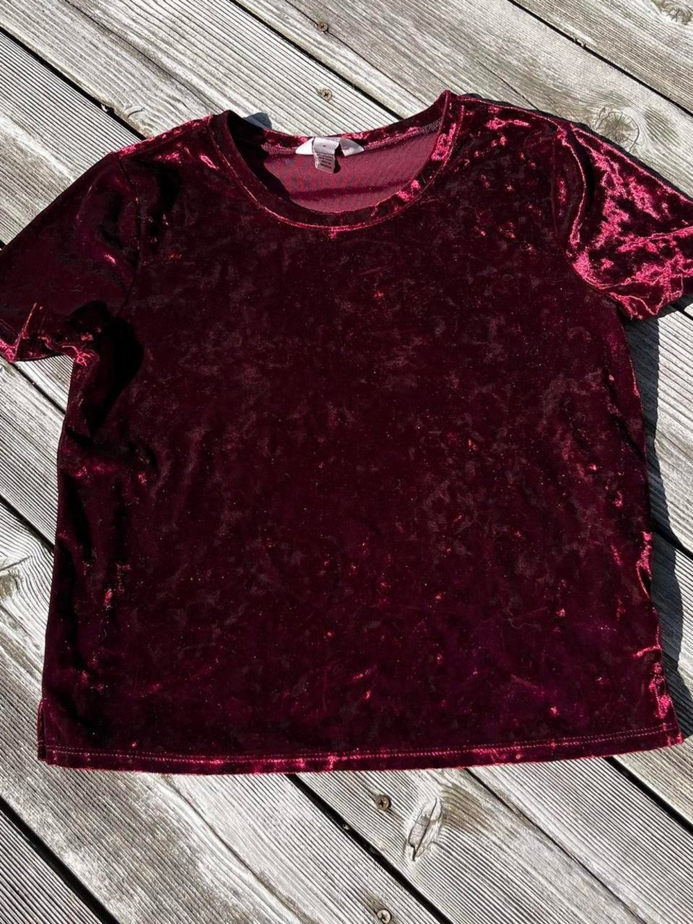 Arizona Jean Company maroon crushed velvet baby tee